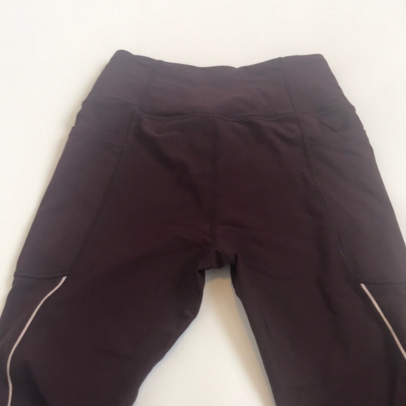 Victoria Sport Total Knockout Plum Legging - Picture 5 of 5
